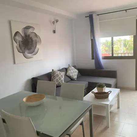 Oasis Royal Home * Corralejo